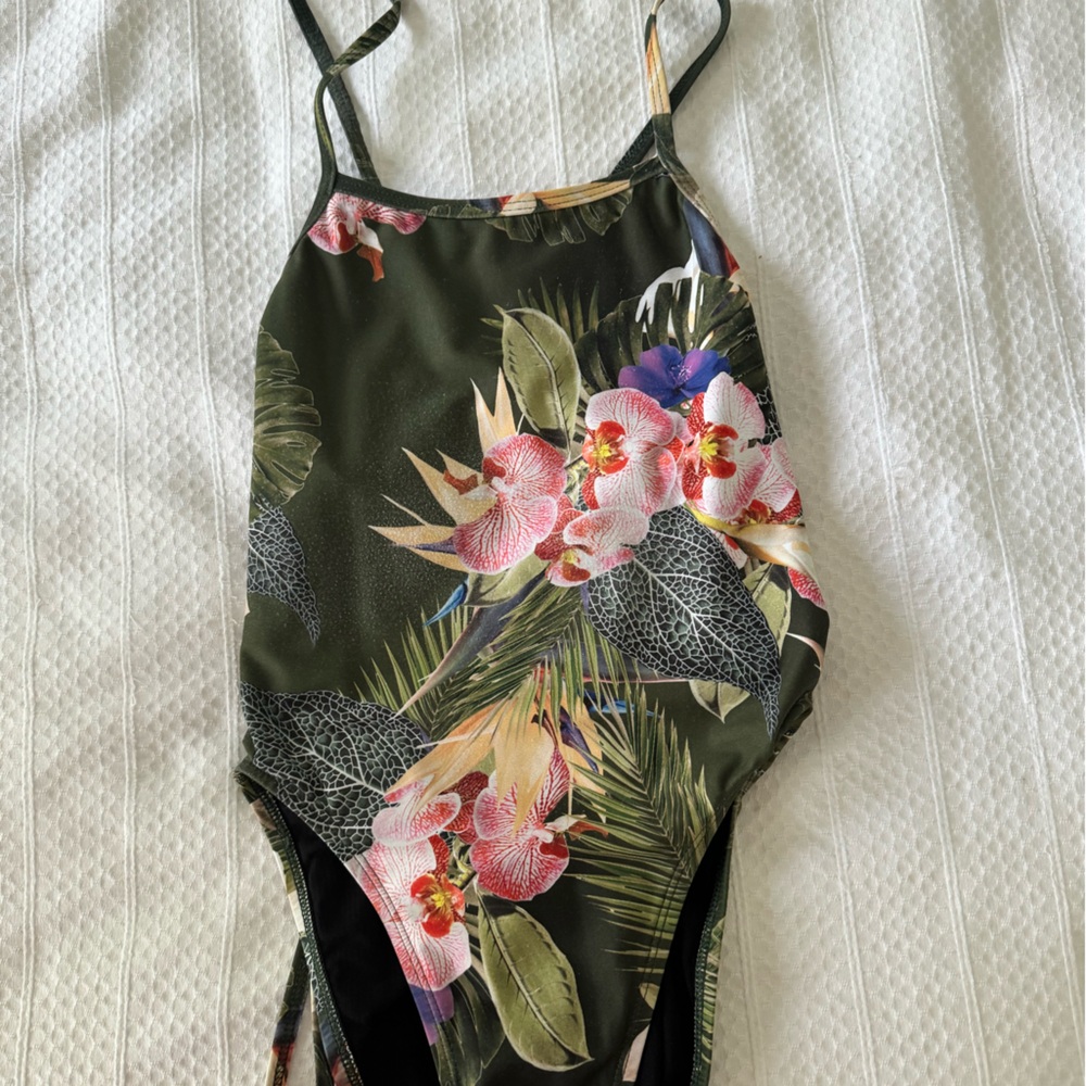 floral jolyn suit green size 2